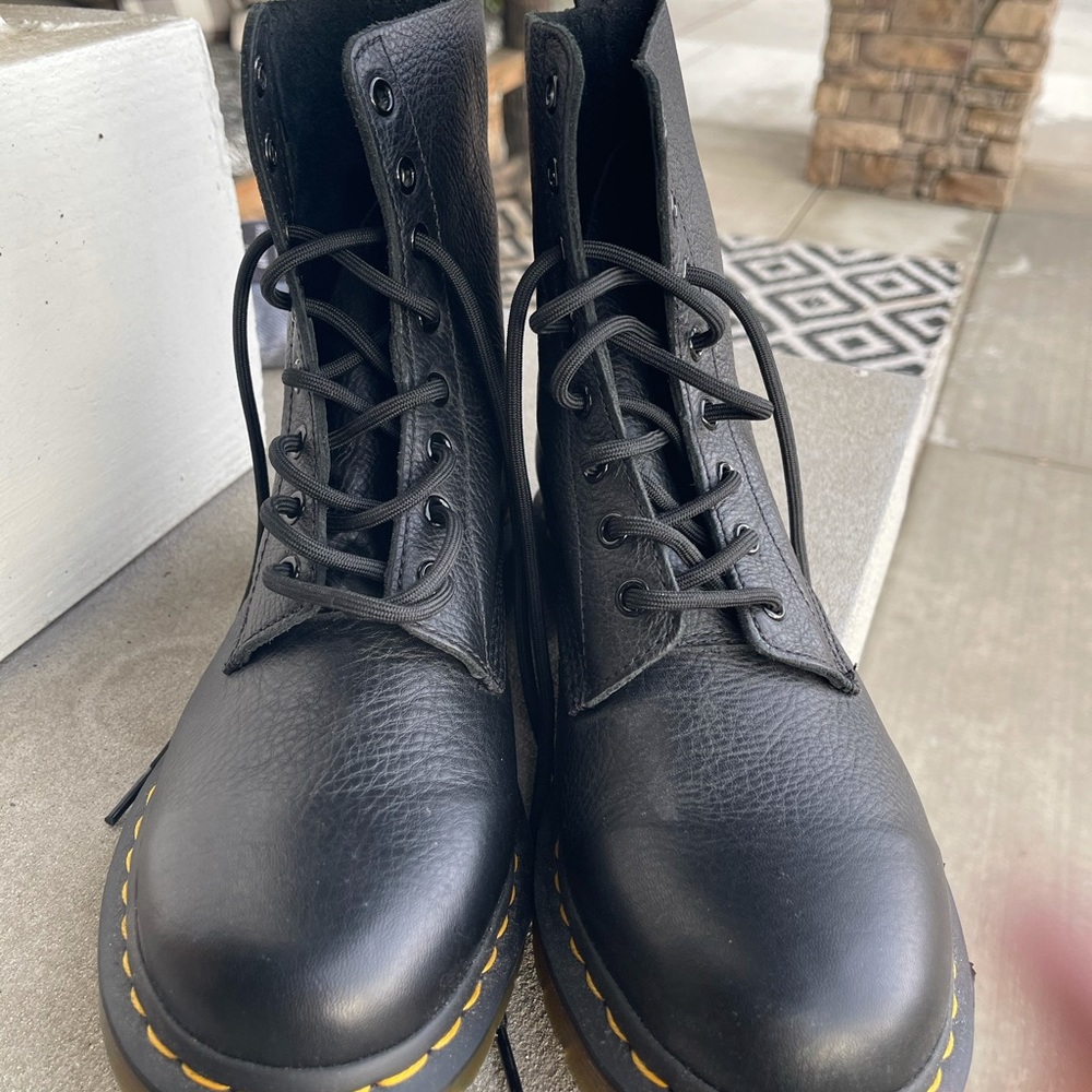 Dr Martens black boots